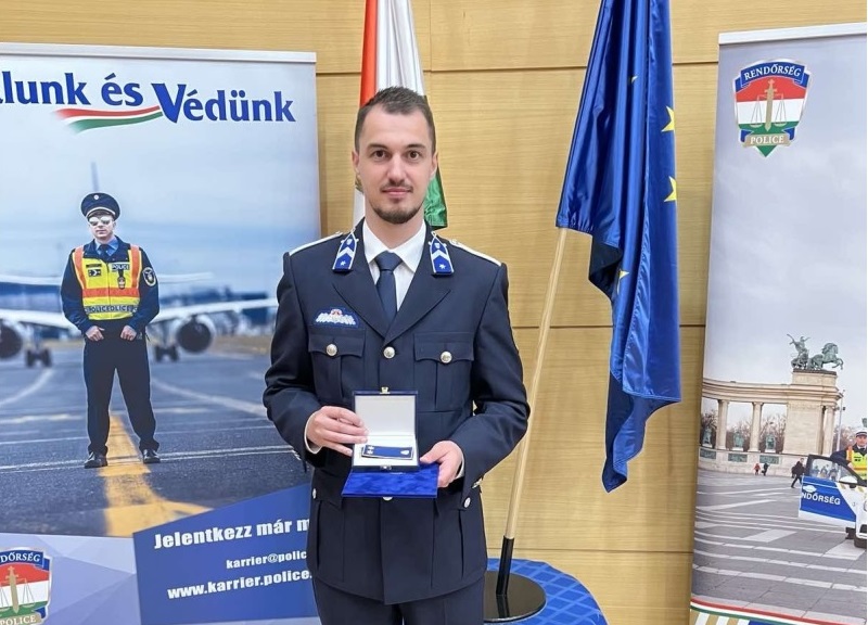 Tiszti kinevezésben részesült egy szekszárdi egyenruhás