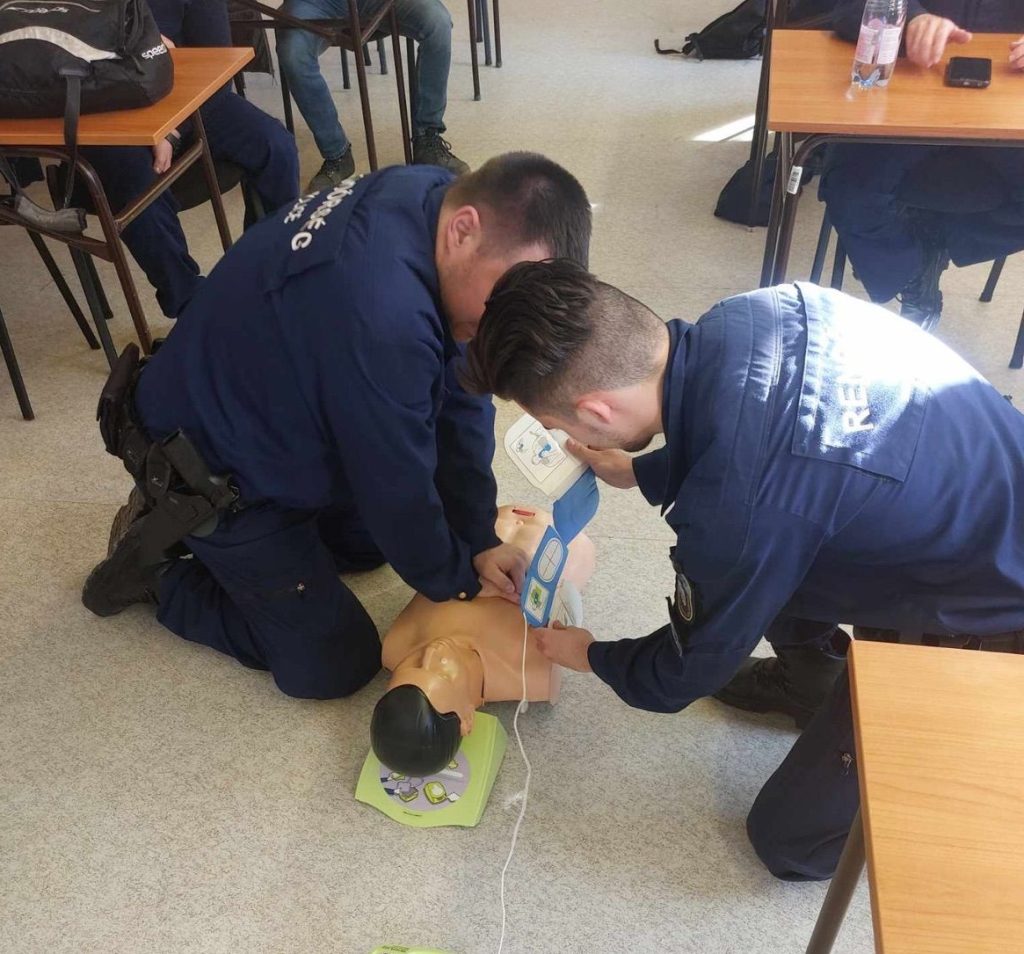 Életmentést tanultak Tolna vármegye rendőrei