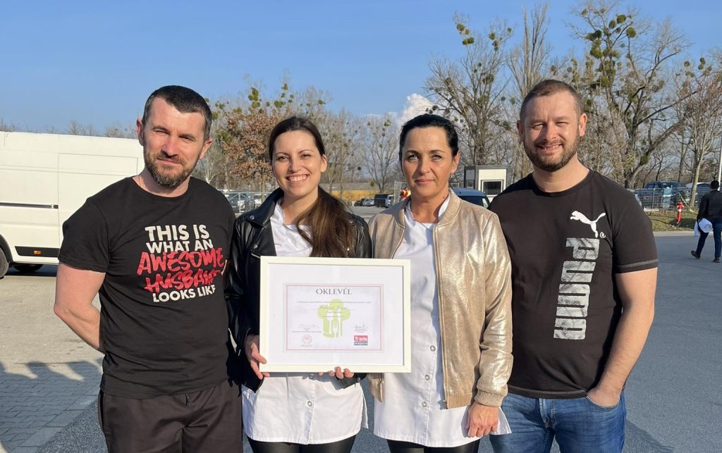 A szekszárdi kórház csapata kiemelkedően teljesített a közétkeztetési versenyen