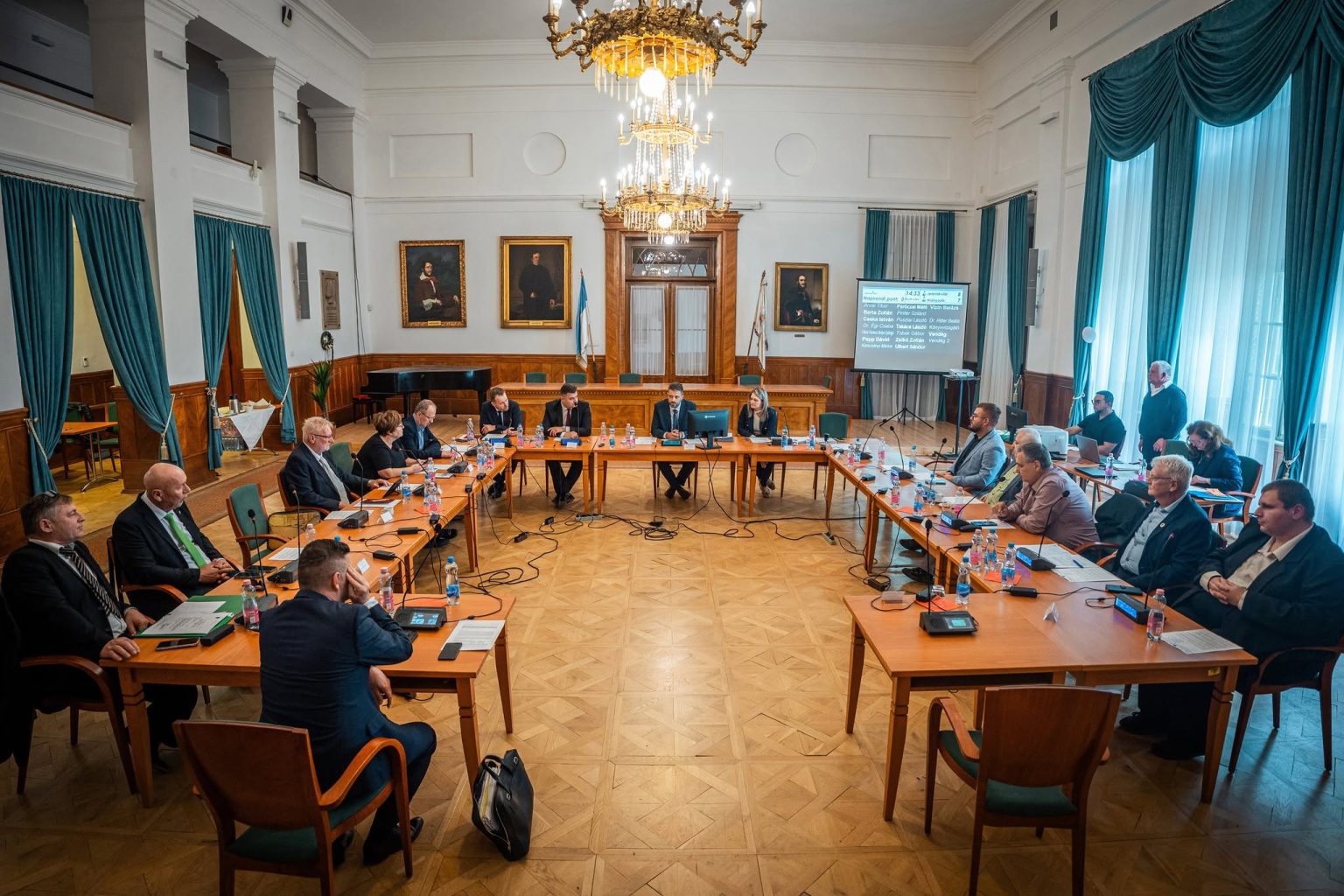 Új elnöke van a Tolna Megyei Közgyűlésnek