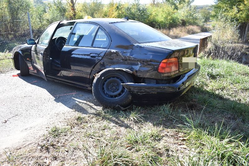 Sörrel menekült, majdnem elütötte a rendőröket, aztán elkapták